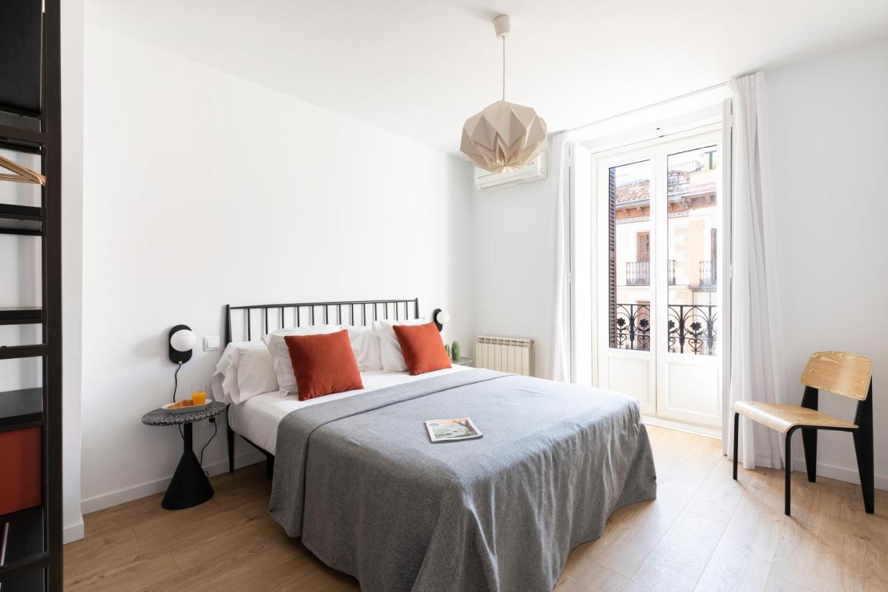 Aspasios Calle Mayor Apartments Мадрид Екстериор снимка