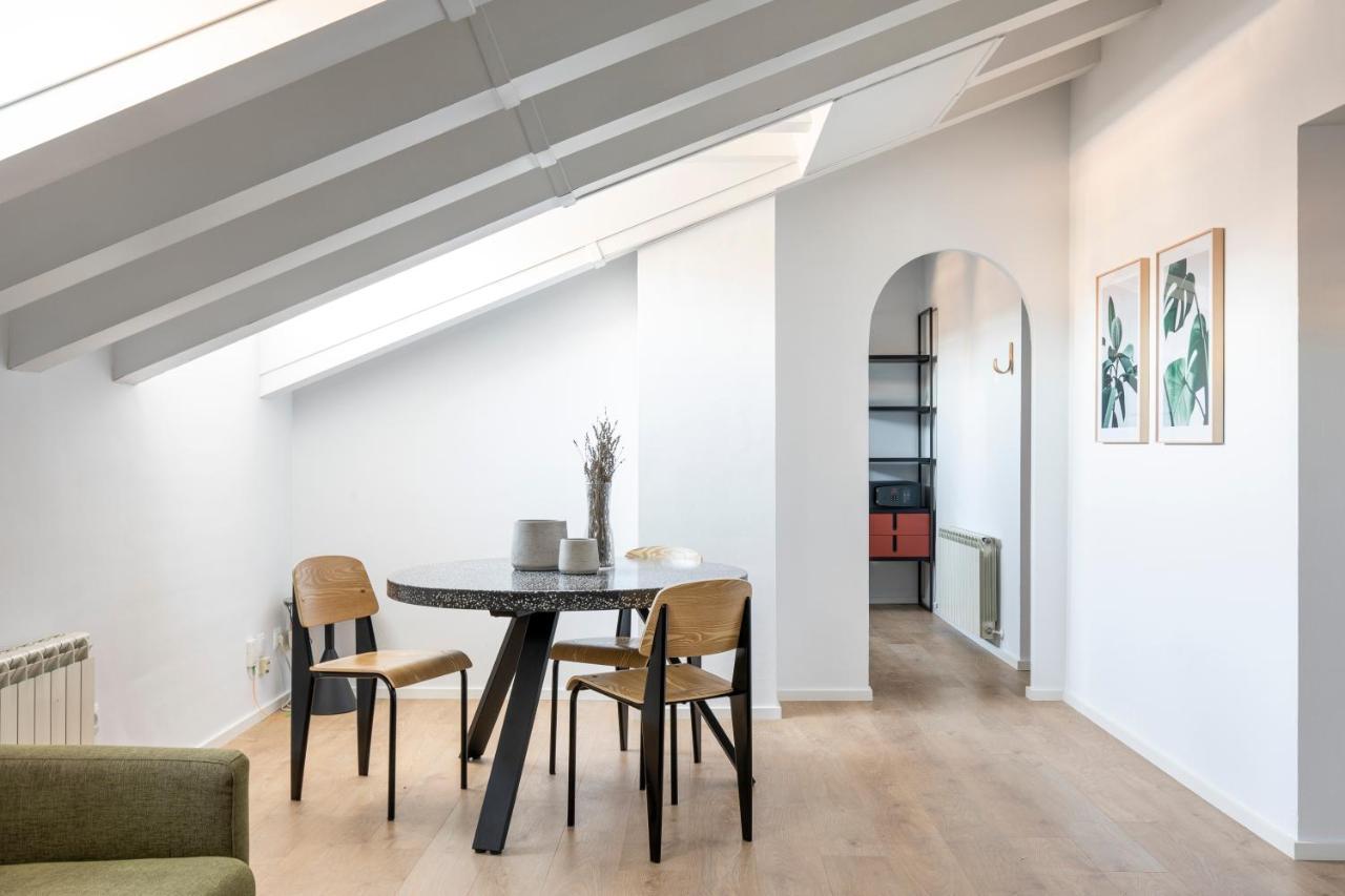 Aspasios Calle Mayor Apartments Мадрид Екстериор снимка