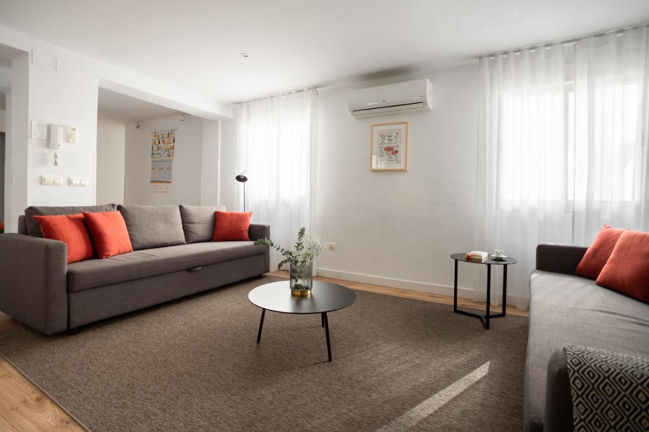 Aspasios Calle Mayor Apartments Мадрид Екстериор снимка