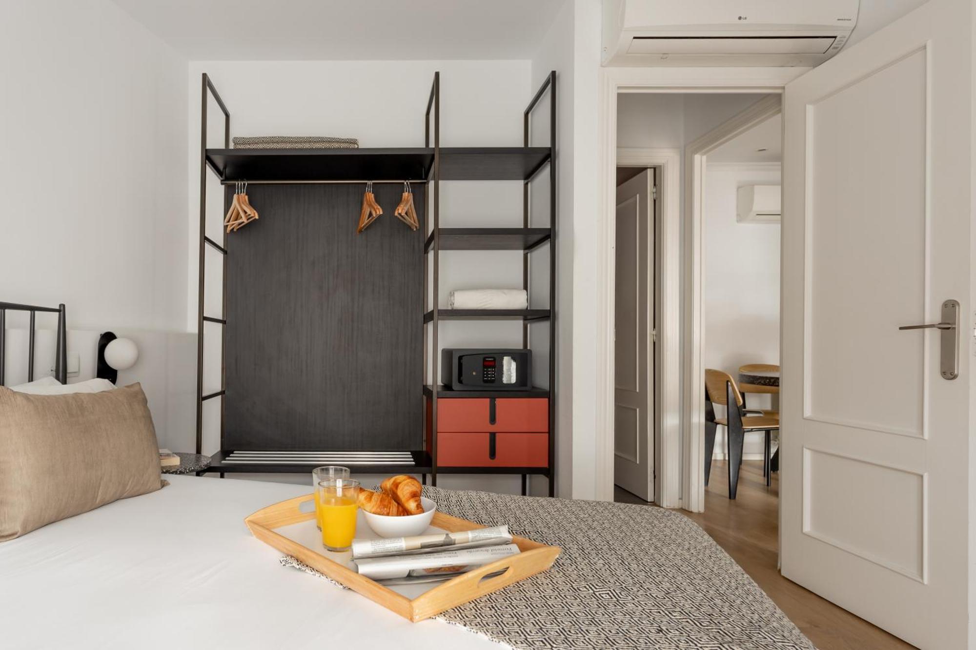 Aspasios Calle Mayor Apartments Мадрид Стая снимка