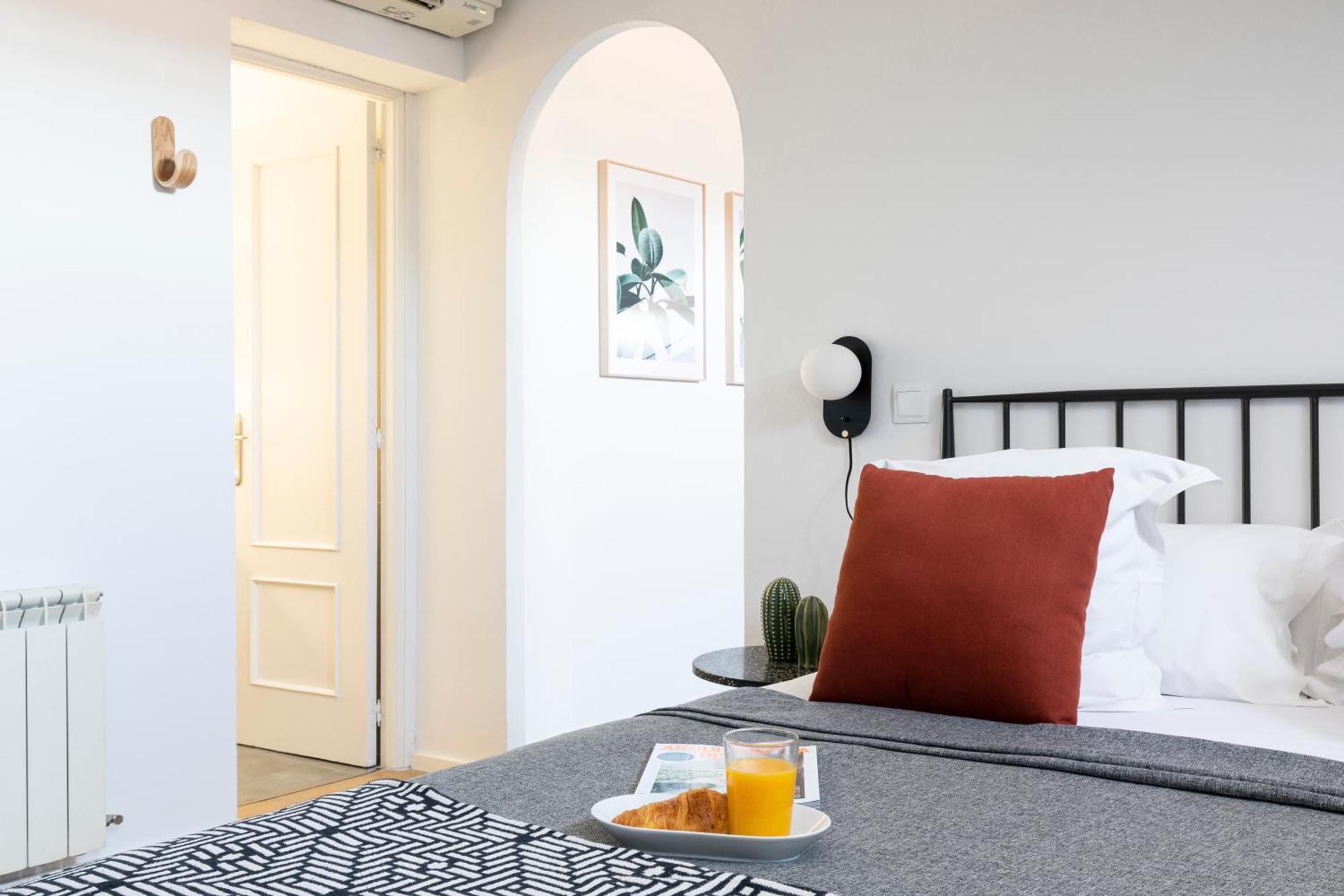 Aspasios Calle Mayor Apartments Мадрид Стая снимка